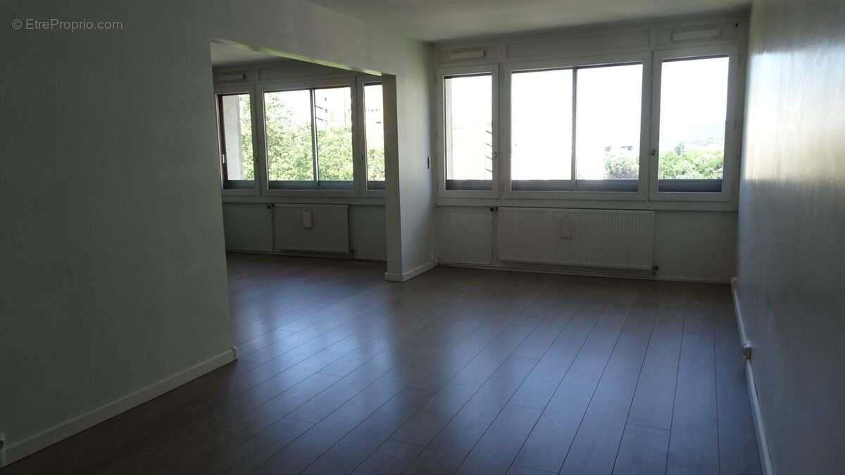 Appartement à vendre, 145m², Saint-Etienne