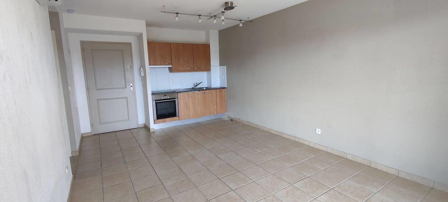 Maison à louer, 40m², Saint-Estève