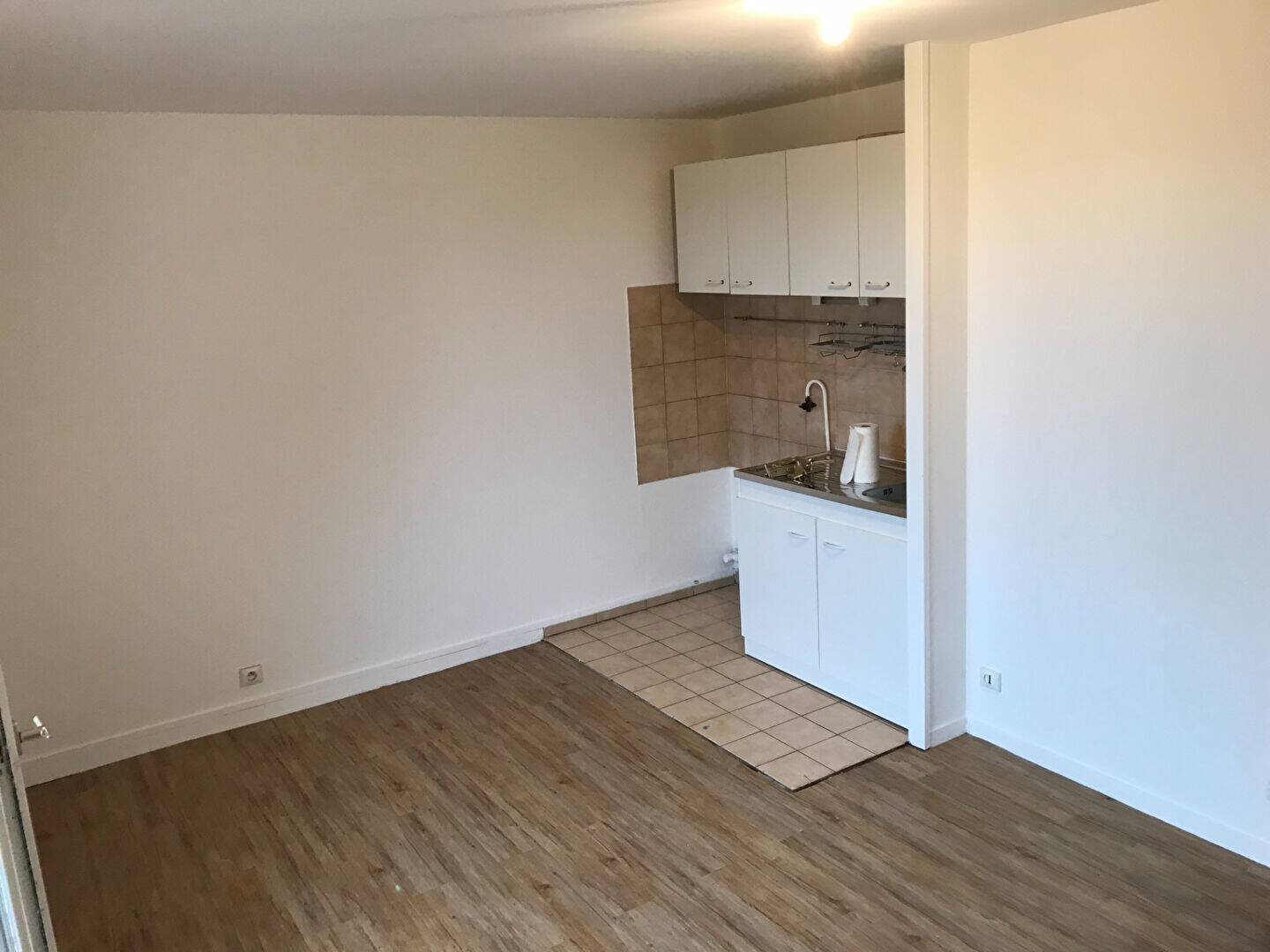 Appartement à louer, 23m², Combs-la-Ville