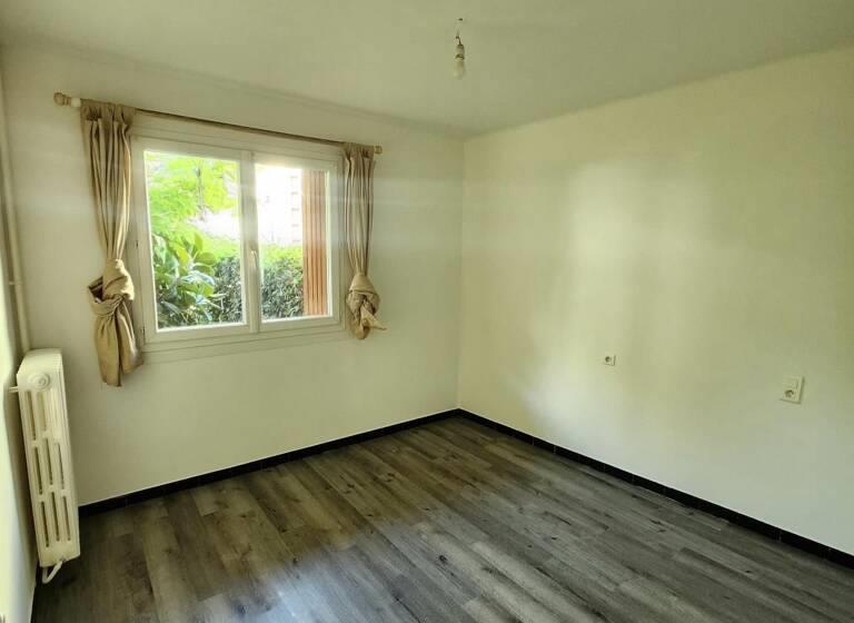 Appartement à louer, 58m², Toulon