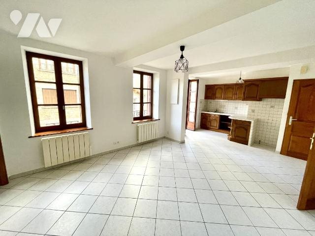 Appartement à louer, 71m², Le Malzieu-Ville