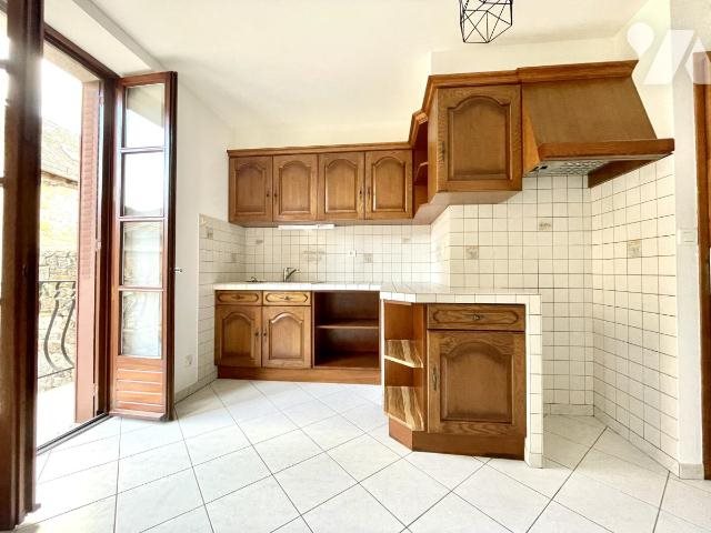 Appartement à louer, 71m², Le Malzieu-Ville