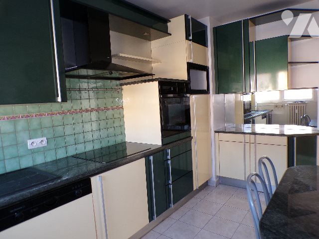 Appartement à vendre, 73m², Sedan