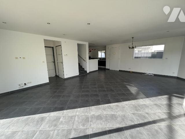 Maison à louer, 126m², Quessoy