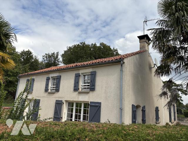 Maison à vendre, 141m², Saint-Cyr-des-Gâts