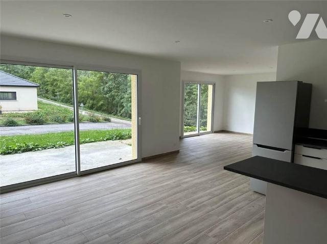 Maison à louer, 98m², Massignieu-de-Rives