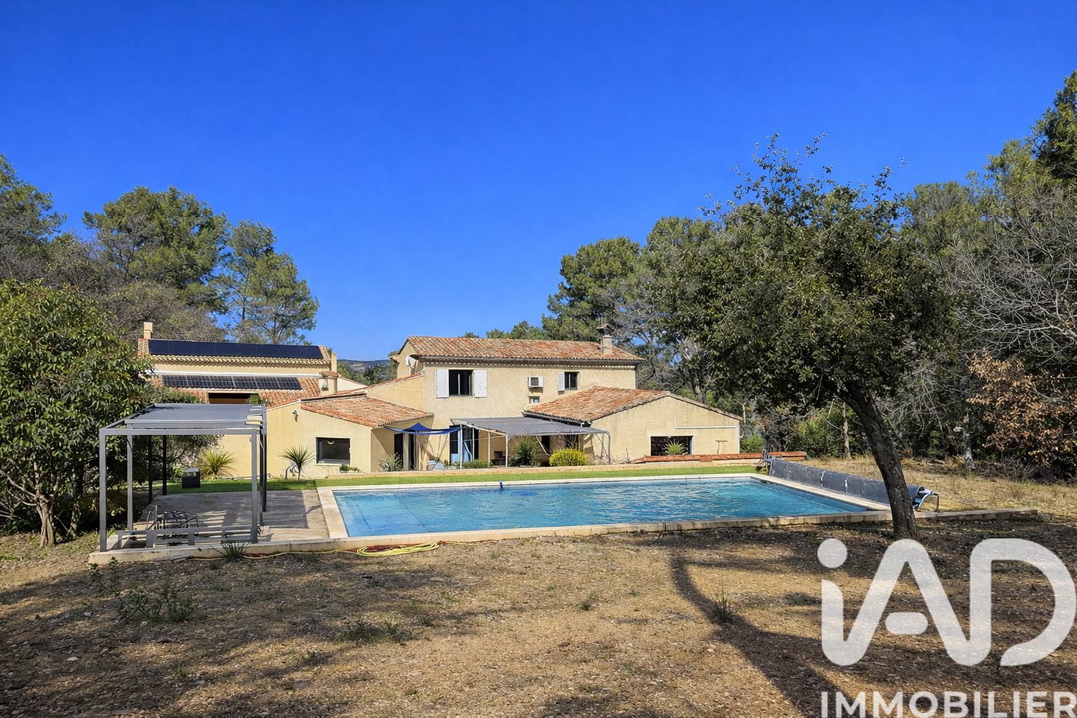 Maison à vendre, 272m², Peyrolles-en-Provence