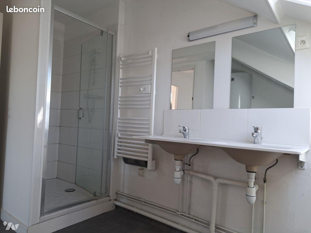 Appartement à louer, 87m², Montville