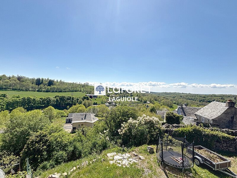 Maison à louer, 166m², Laguiole