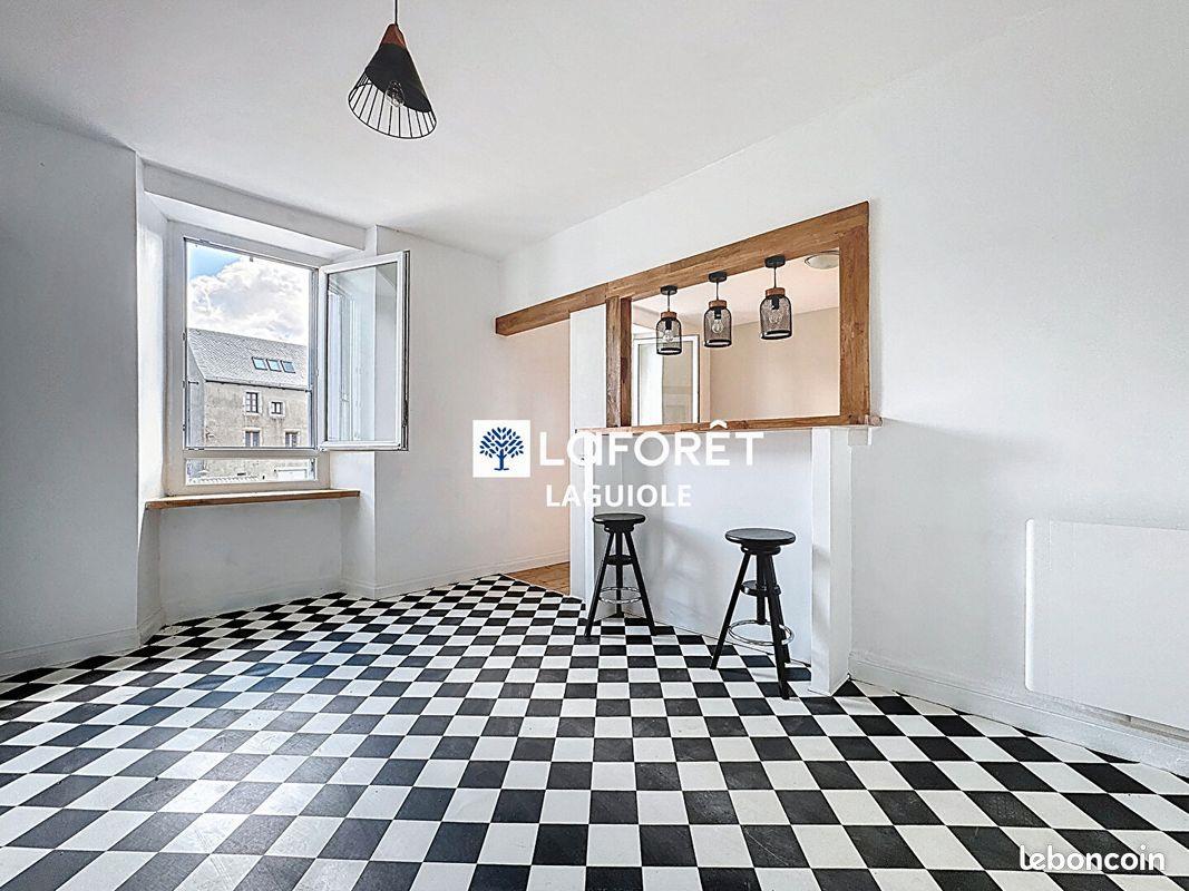 Appartement à louer, 56m², Soulages-Bonneval