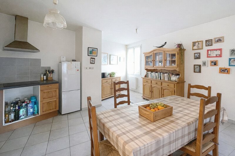 Appartement à vendre, 73m², Sainte-Jalle