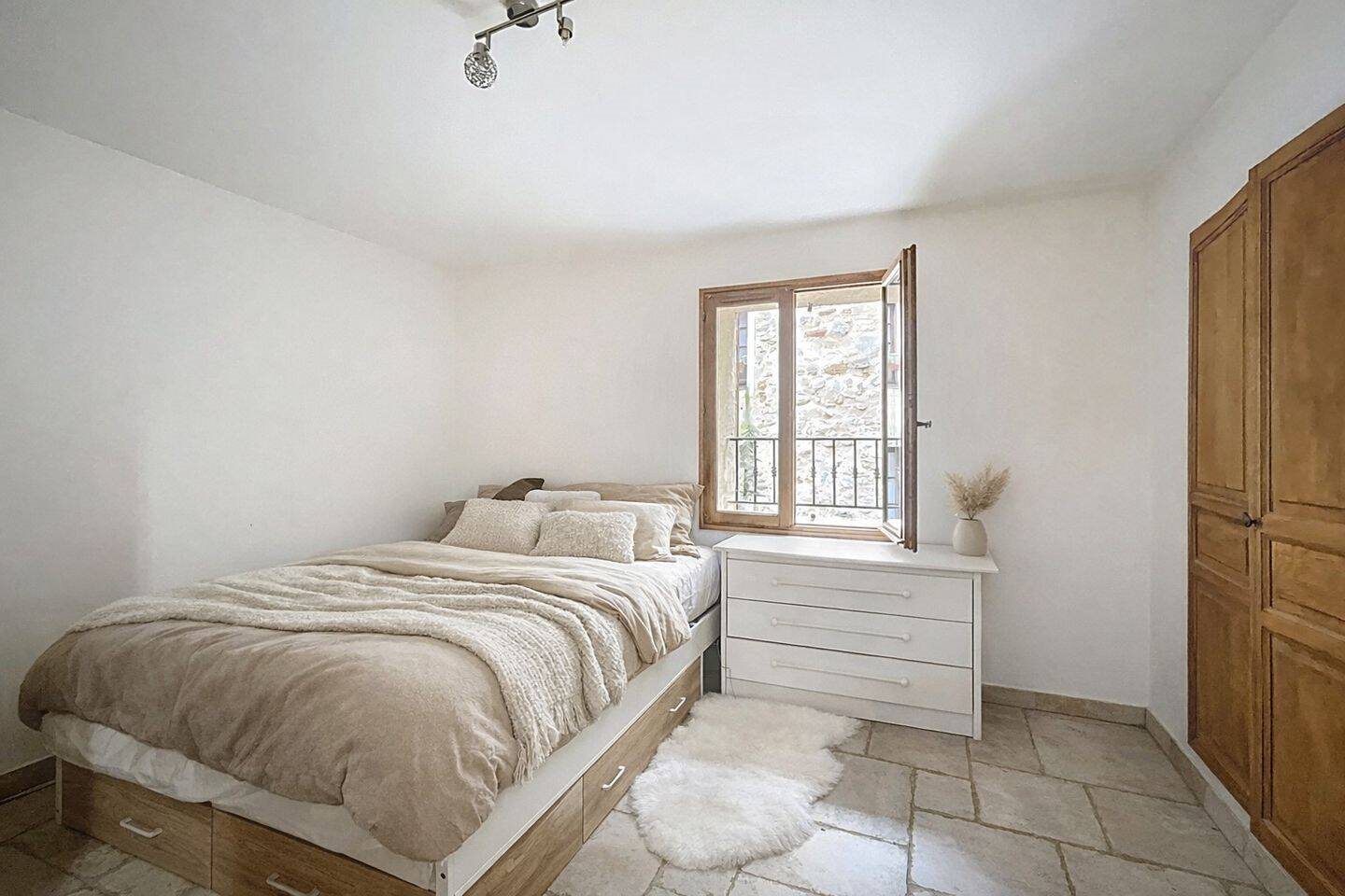 Appartement à louer, 60m², Mirabel-aux-Baronnies