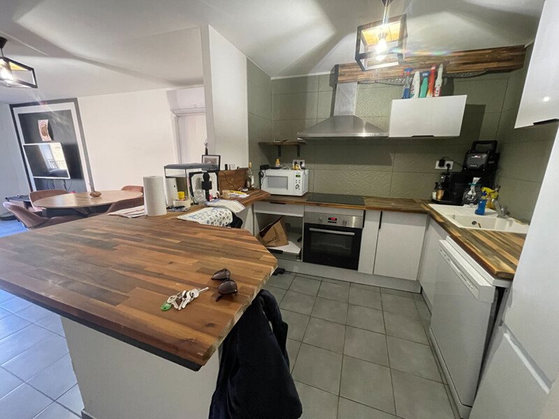 Appartement à louer, 55m², Pia