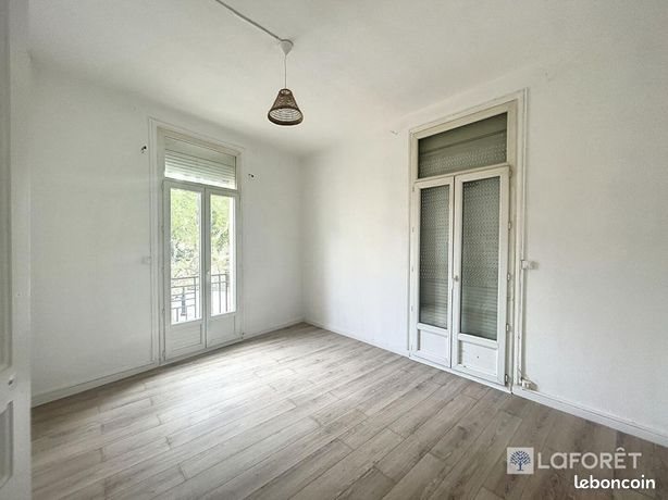 Appartement à louer, 56m², Pia