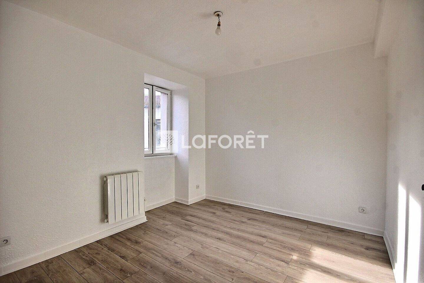 Appartement à vendre, 57m², Saint-Symphorien-sur-Coise
