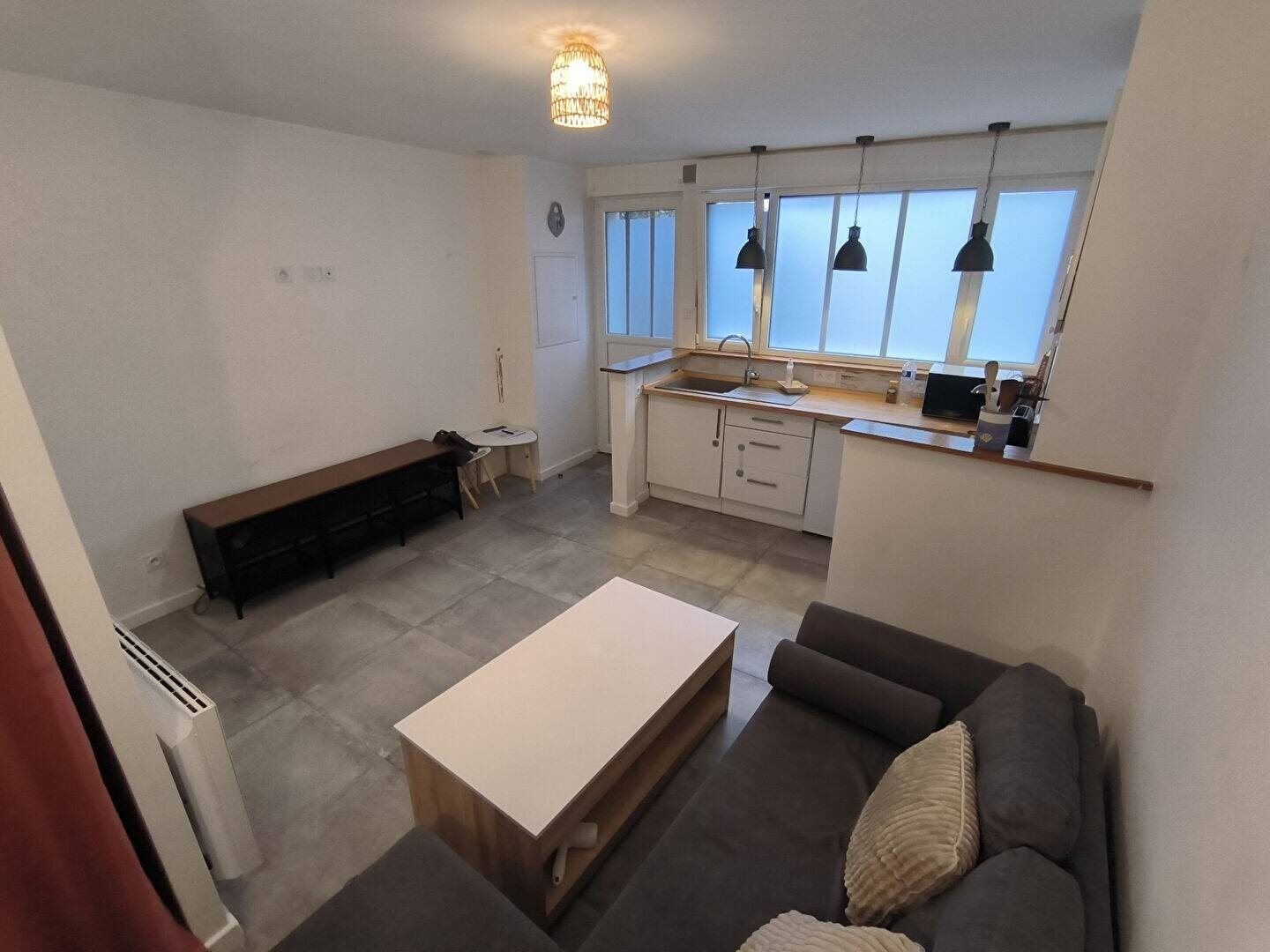 Maison à louer, 35m², Guernes