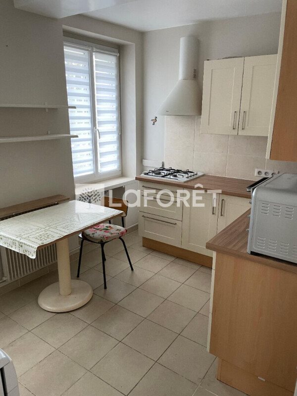 Appartement à louer, 61m², Fontenay-Saint-Père