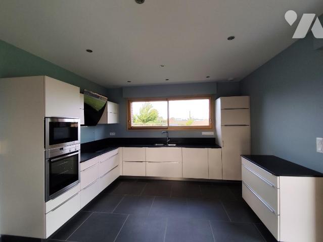 Maison à louer, 151m², Illies