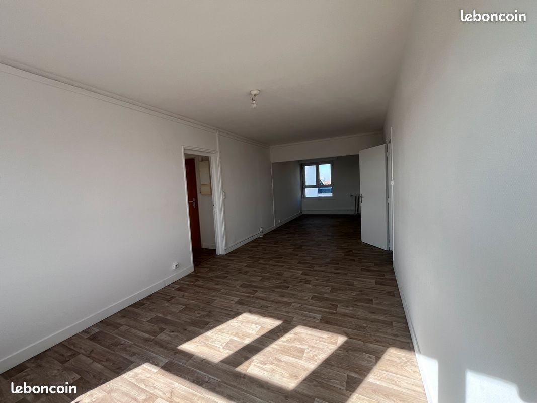 Appartement à louer, 68m², Anzin