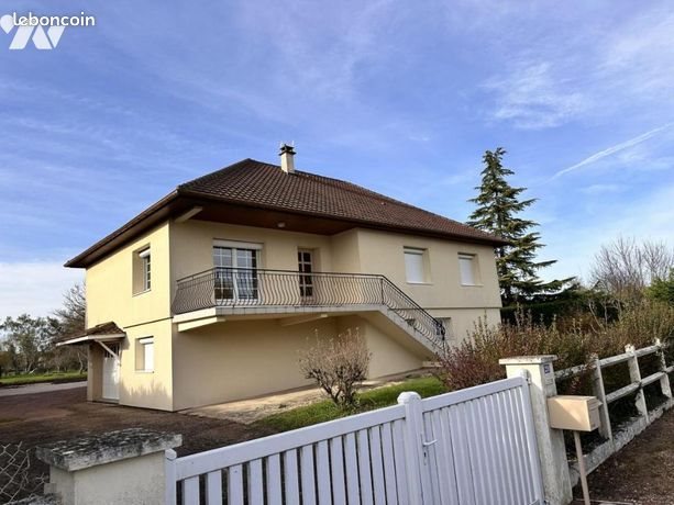 Maison à louer, 115m², Pierre-de-Bresse