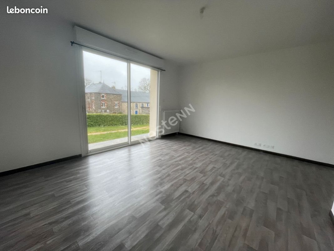 Maison à louer, 82m², Loyat