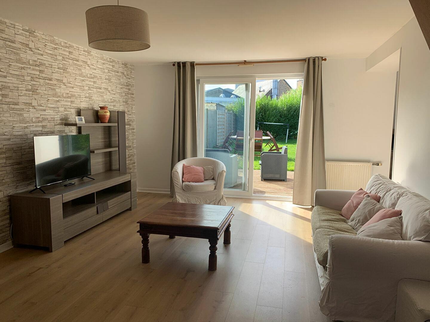 Maison à louer, 66m², Yffiniac