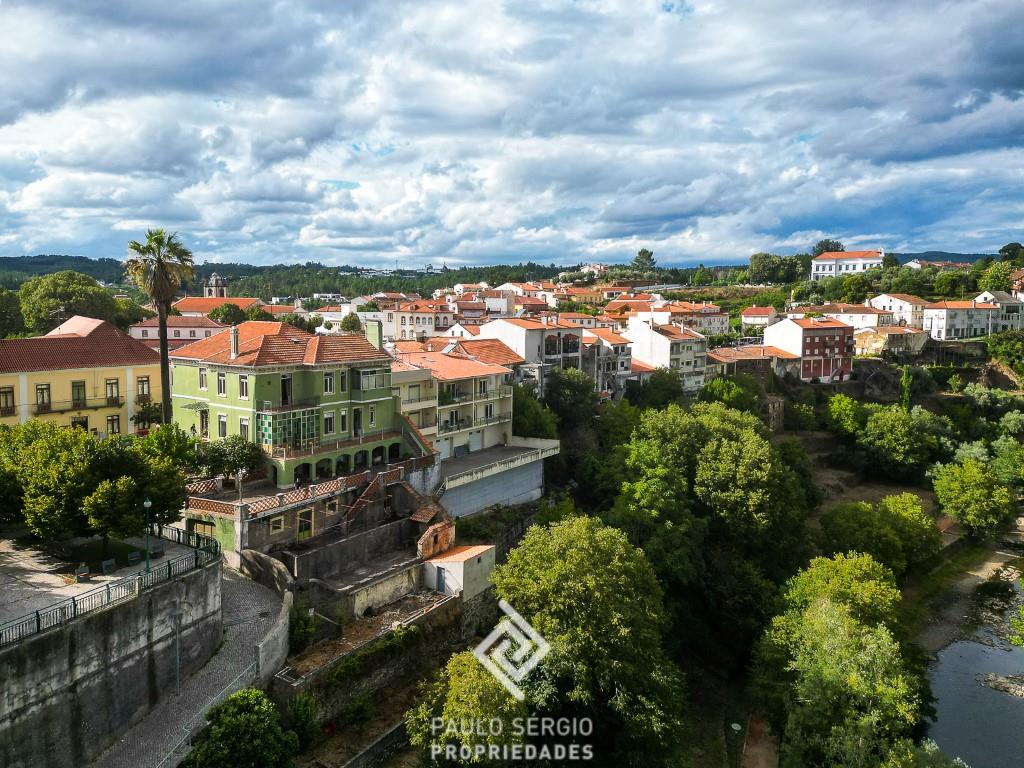 Palace built in the early twentieth century, located in Vila da Sertã