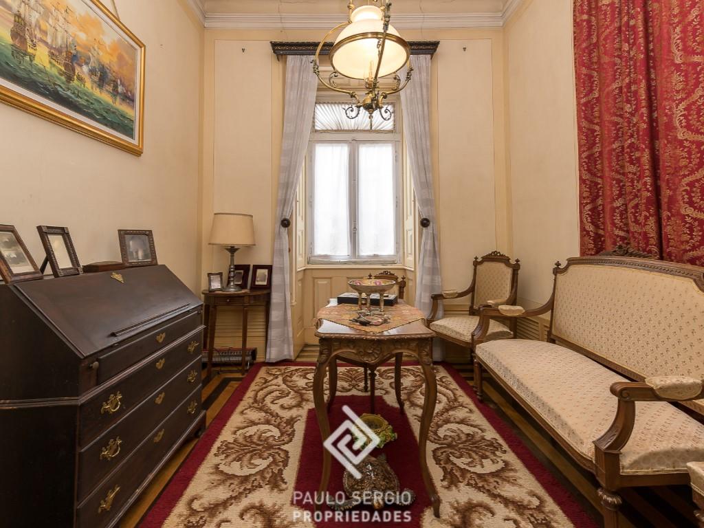 Palace built in the early twentieth century, located in Vila da Sertã