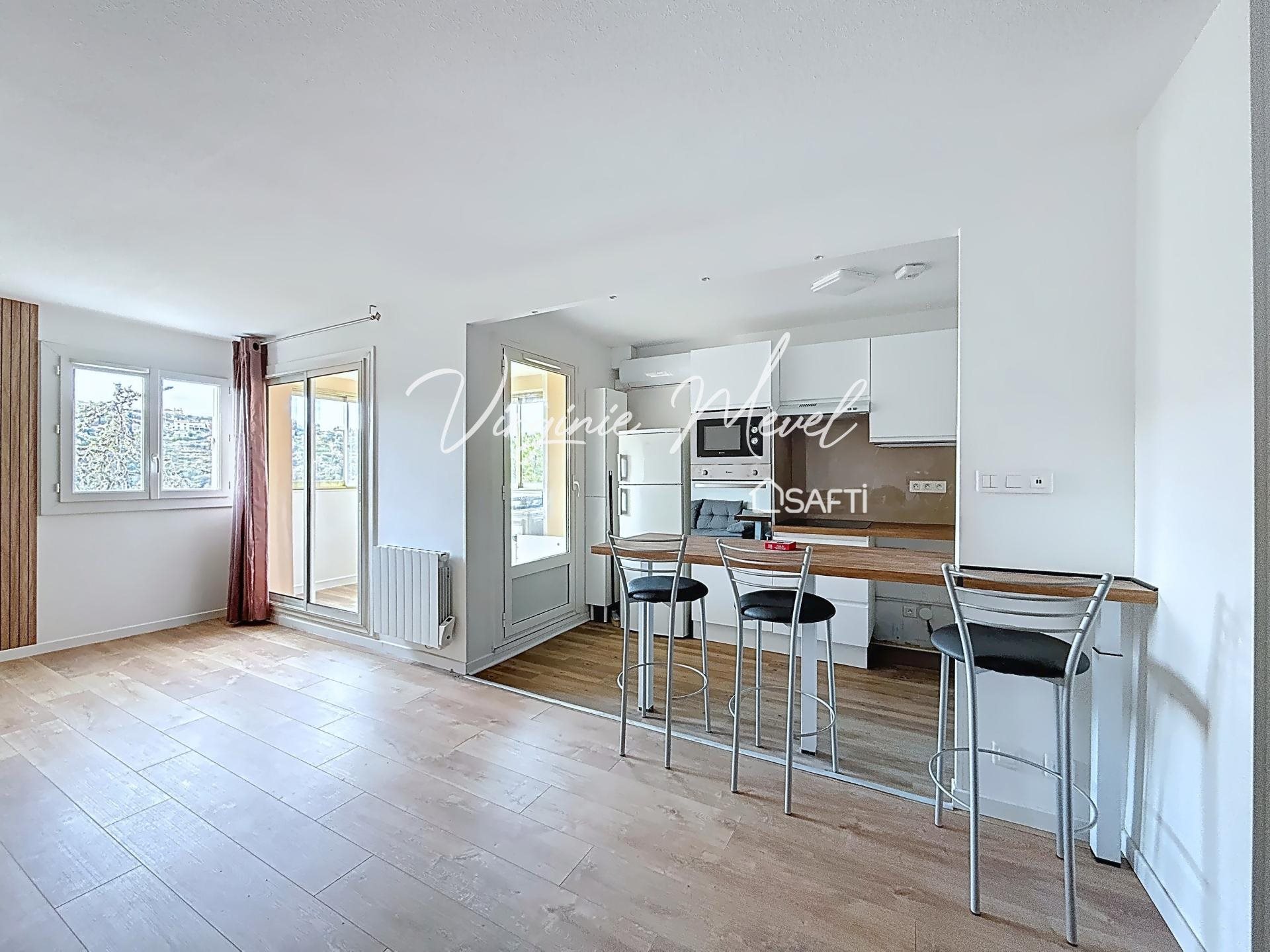 Appartement à louer, 79m², Nice