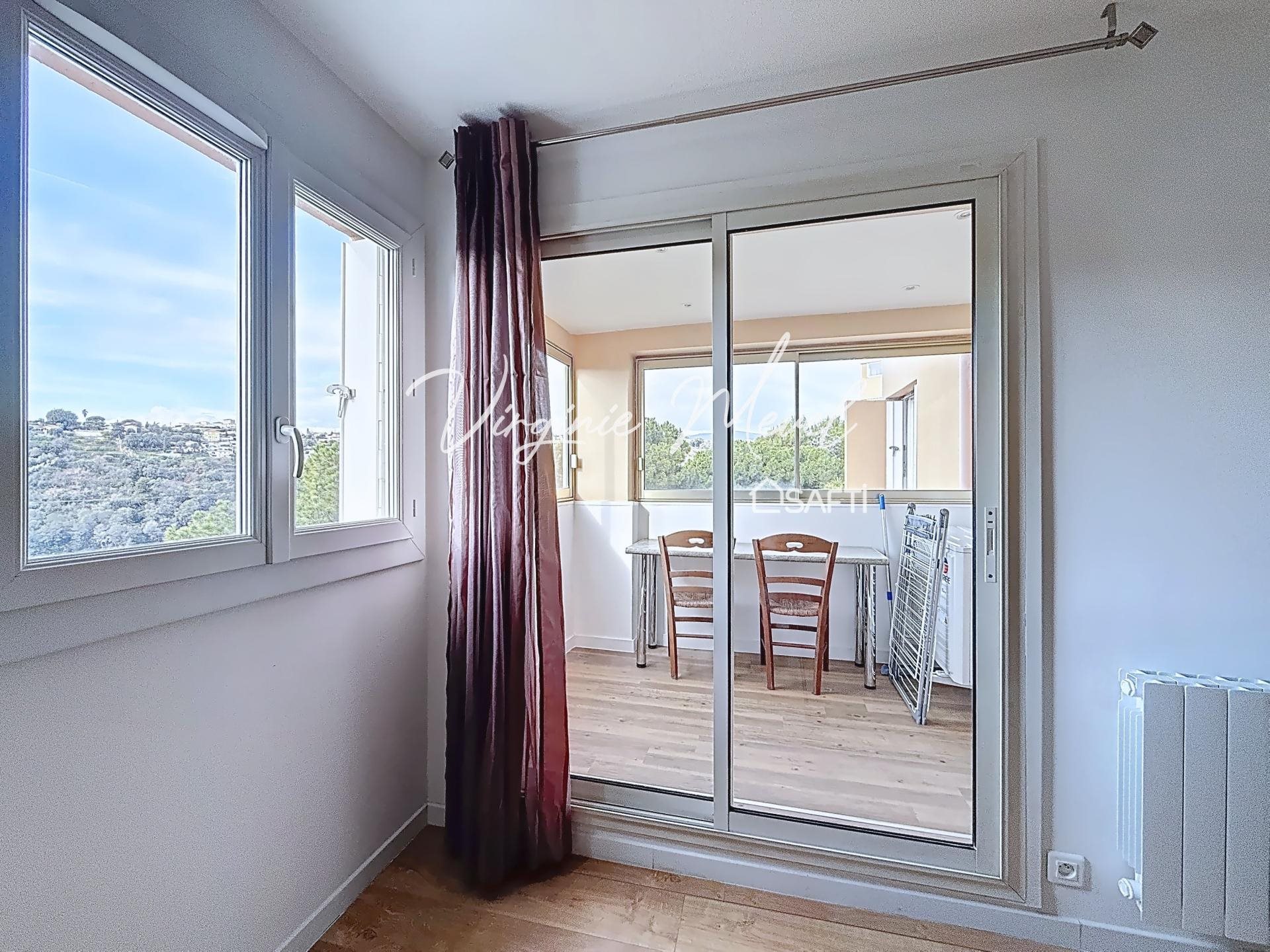 Appartement à louer, 79m², Nice