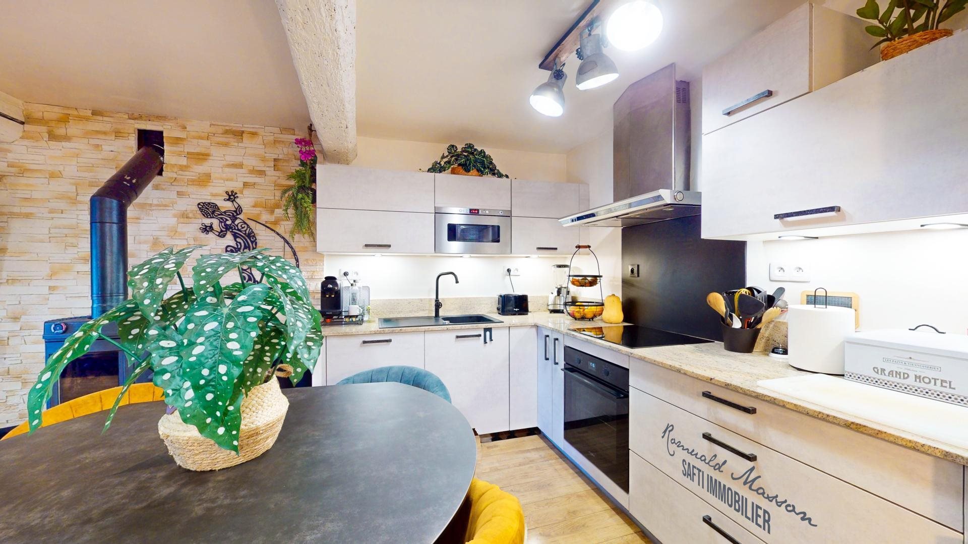 Maison à vendre, 90m², Belgentier