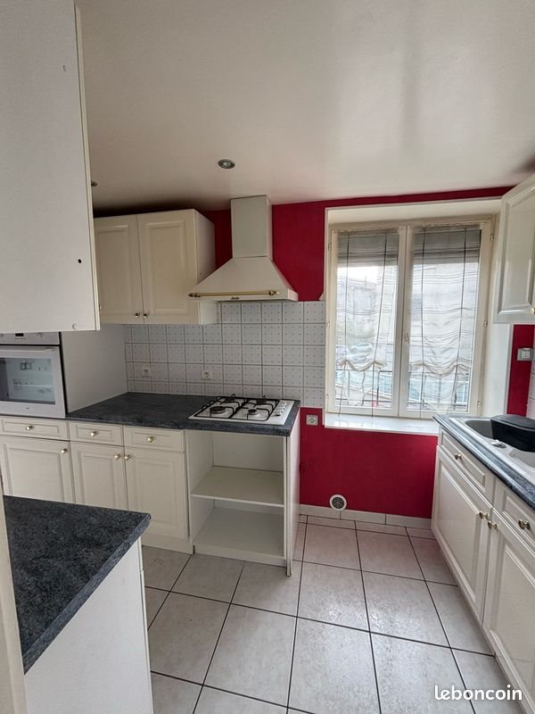 Maison à vendre, 100m², Saint-Maurice-en-Gourgois