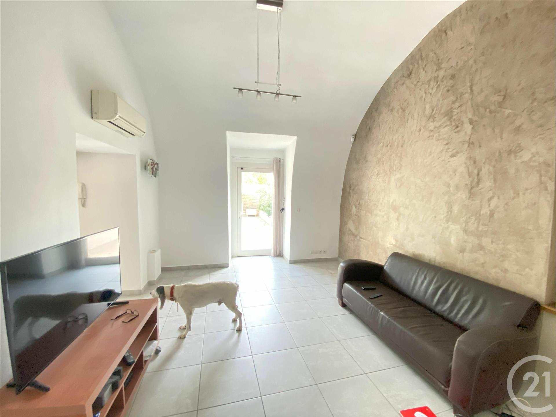 Maison à louer, 120m², Marseille 15ème