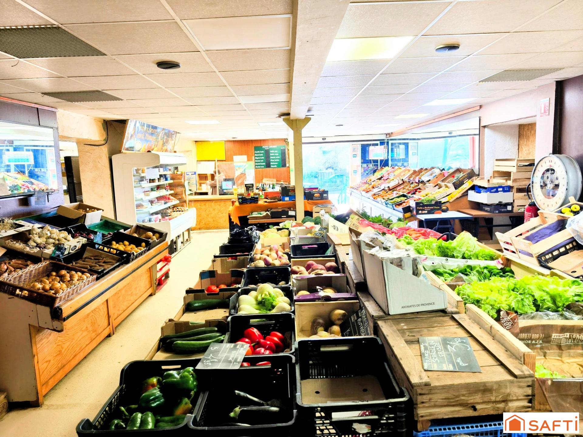 Appartement à vendre, 713m², Mirecourt