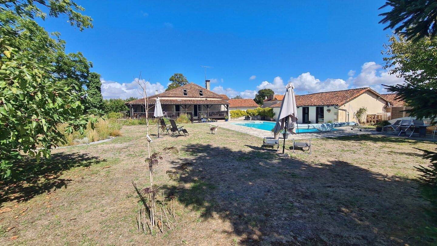 Maison à vendre, 198m², Saint-Romain