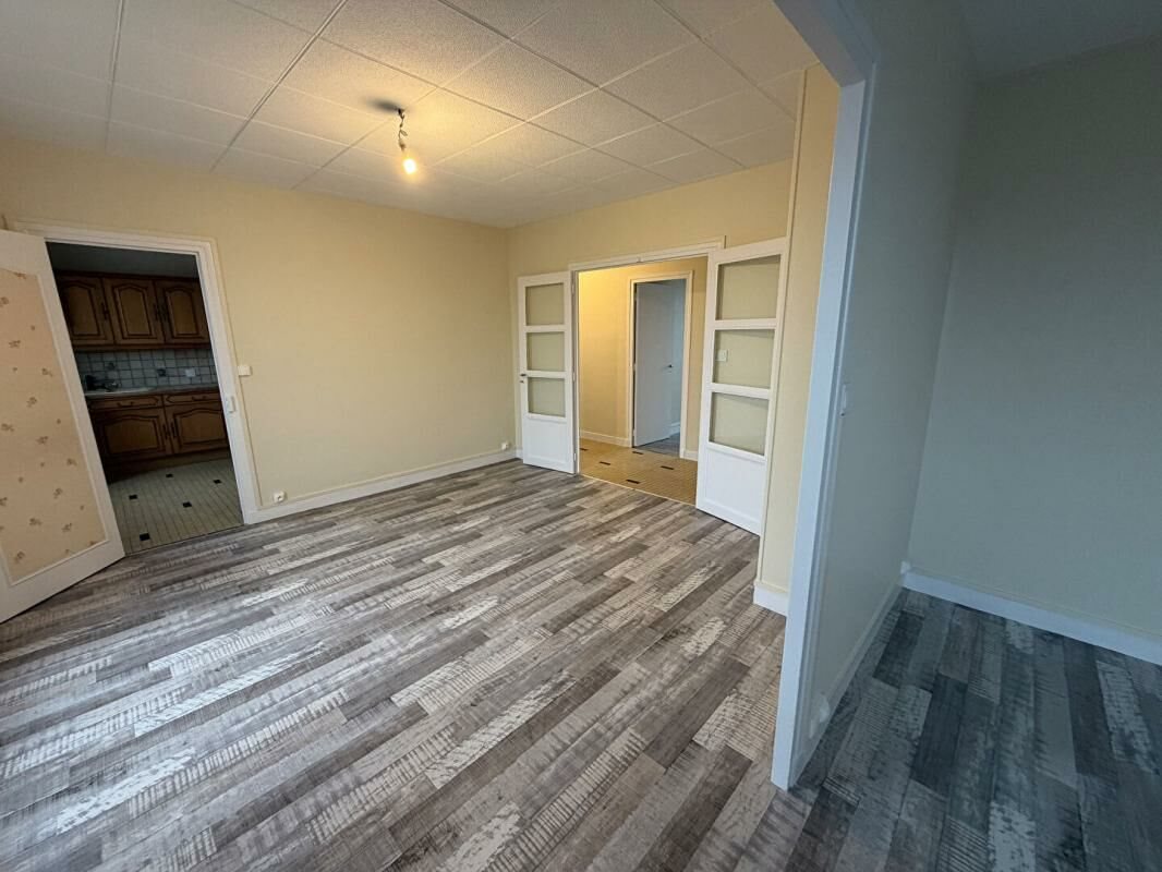 Appartement à louer, 68m², Varennes-Vauzelles