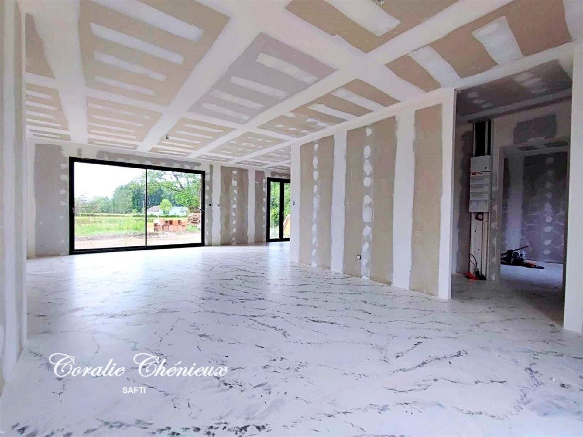 Maison à vendre, 115m², Sarroux - Saint Julien
