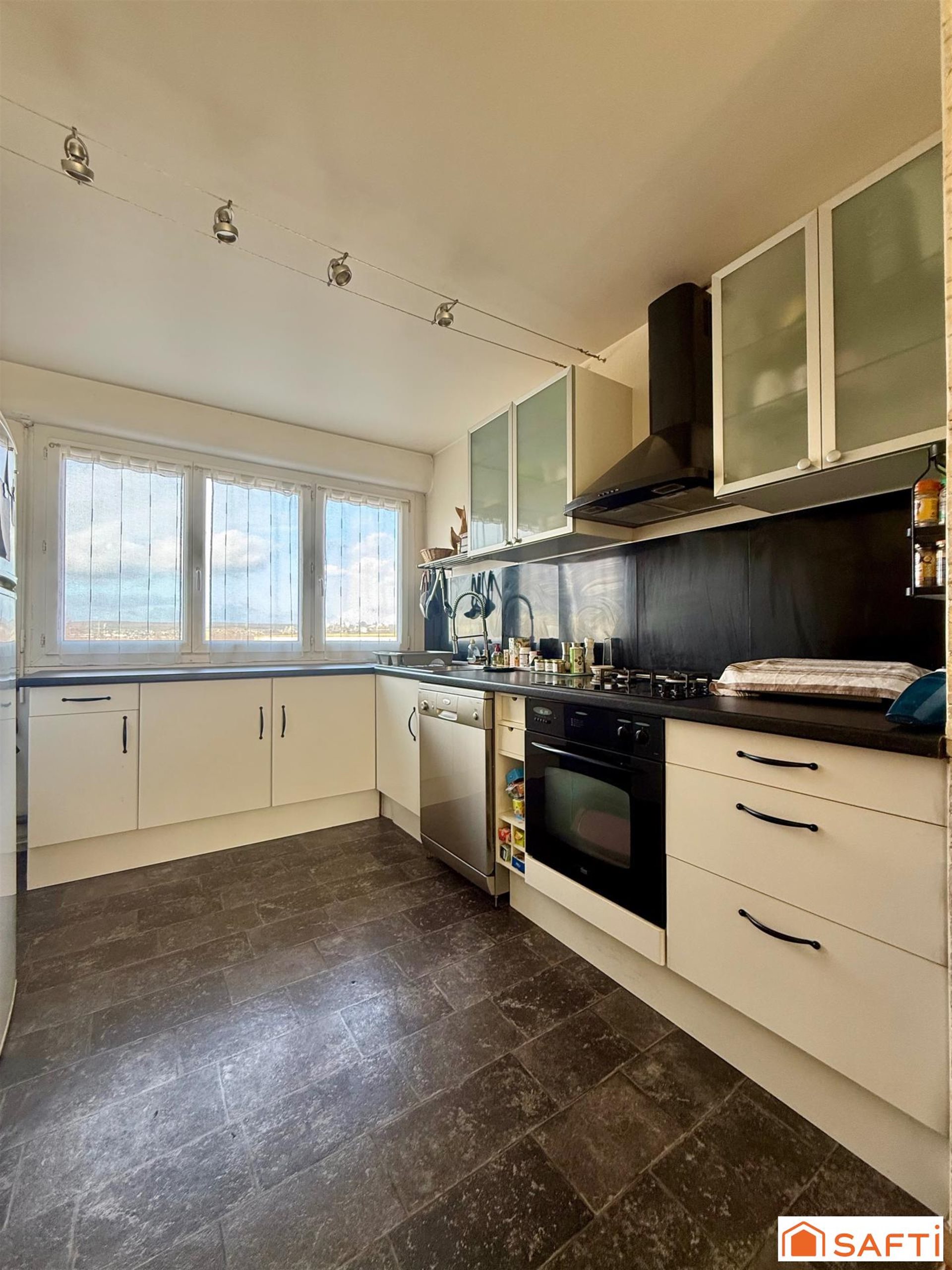 Appartement à vendre, 64m², Epône