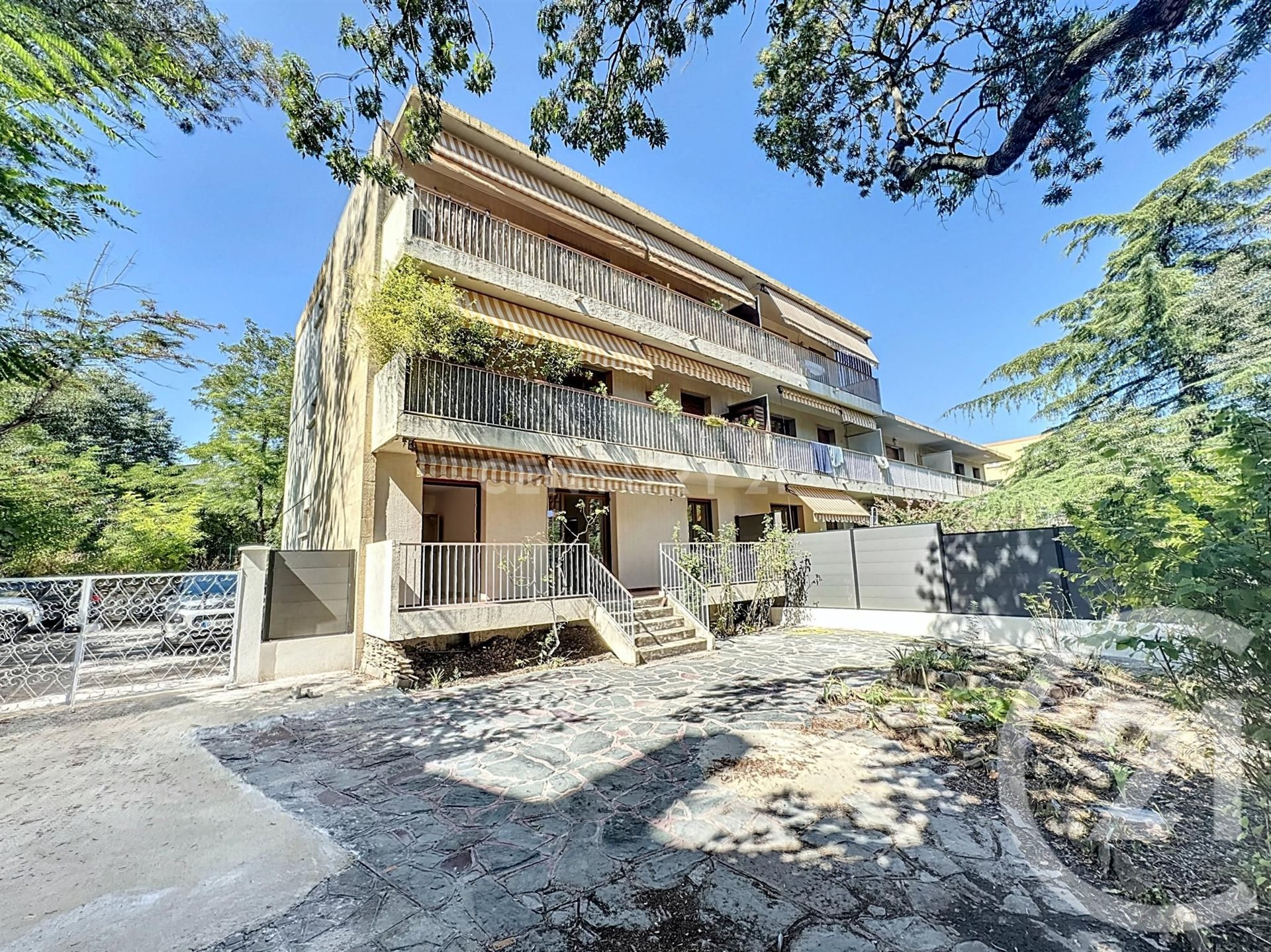 Appartement à louer, 76m², Aubagne