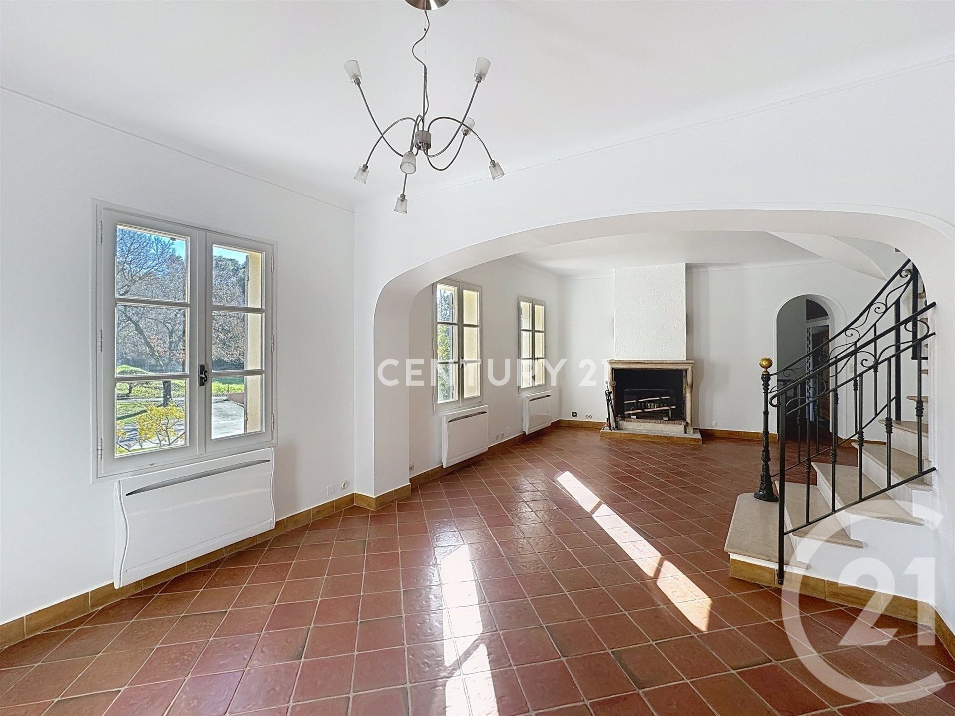 Maison à louer, 167m², Aubagne