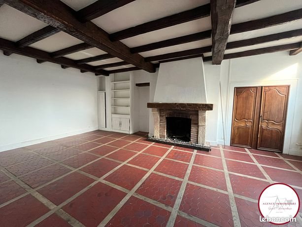 Appartement à vendre, 290m², Saint-Amand-Montrond