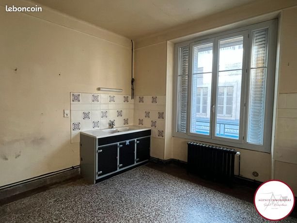 Appartement à vendre, 290m², Saint-Amand-Montrond