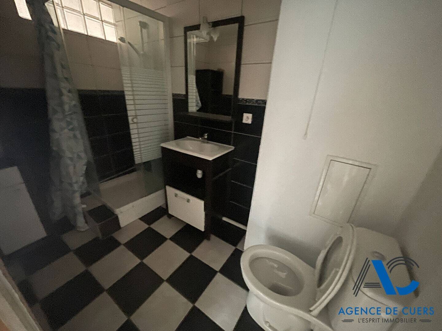 Appartement à vendre, 90m², Cuers