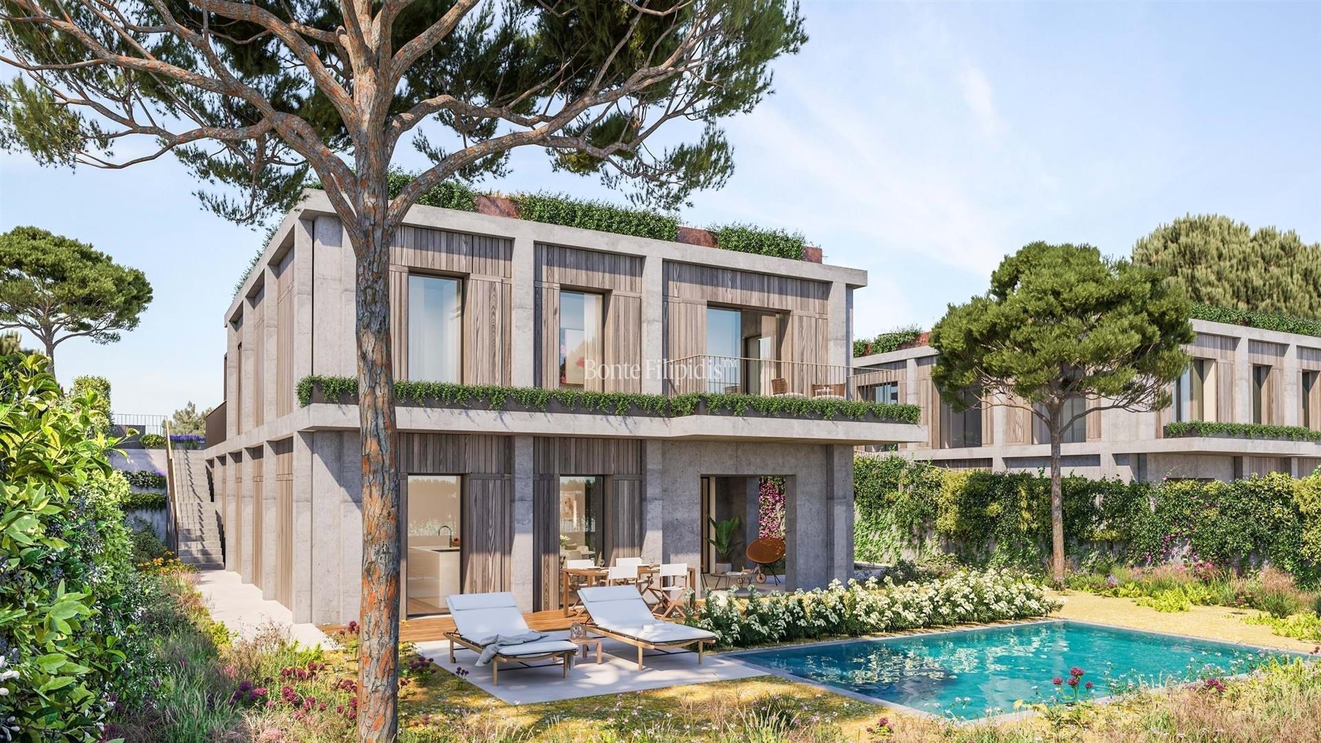Moradia T3+1 com Piscina Privativa e Jardim no Caparica Hills Villas