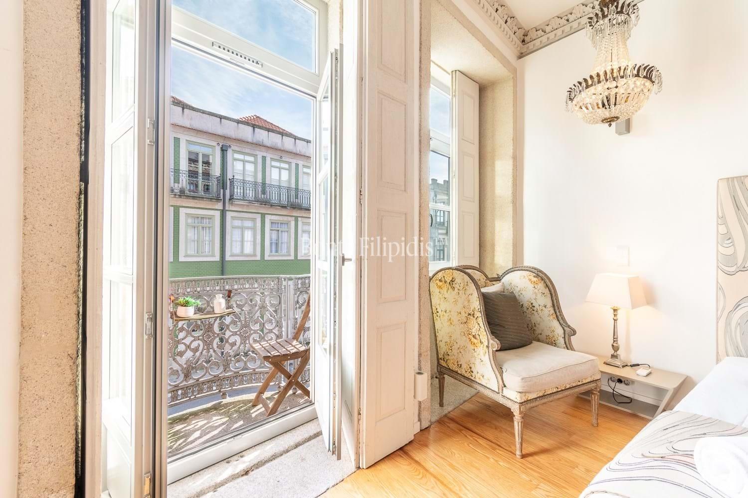 Historic Charm Meets Modern Comfort at Palácio Fenizia