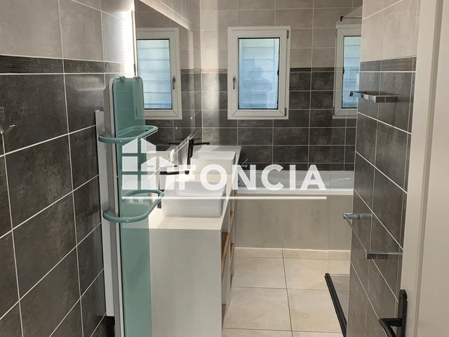 Maison à louer, 99m², Florensac