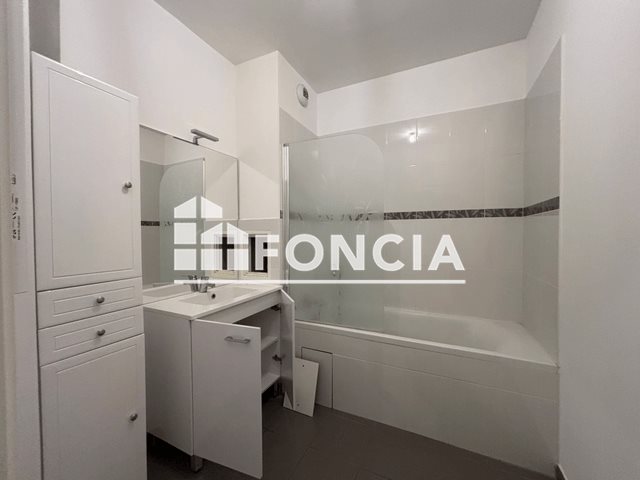 Appartement à louer, 48m², Cergy