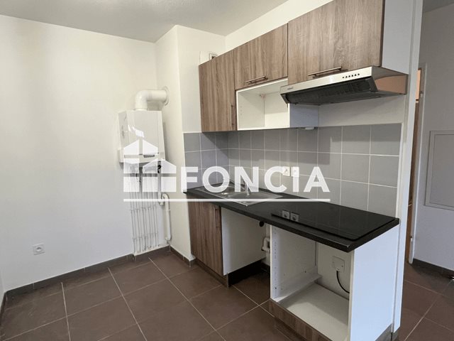 Appartement à louer, 41m², Morières-lès-Avignon