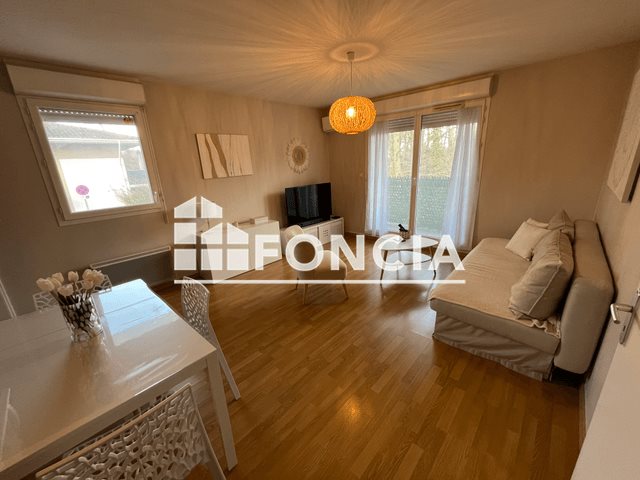 Appartement à louer, 43m², Montussan