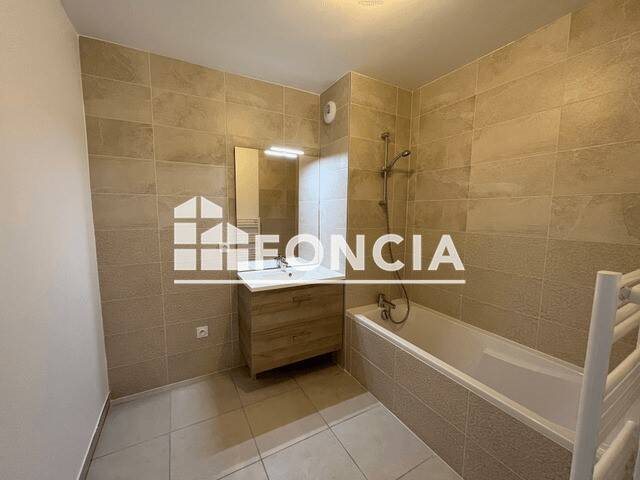 Appartement à louer, 63m², Nîmes